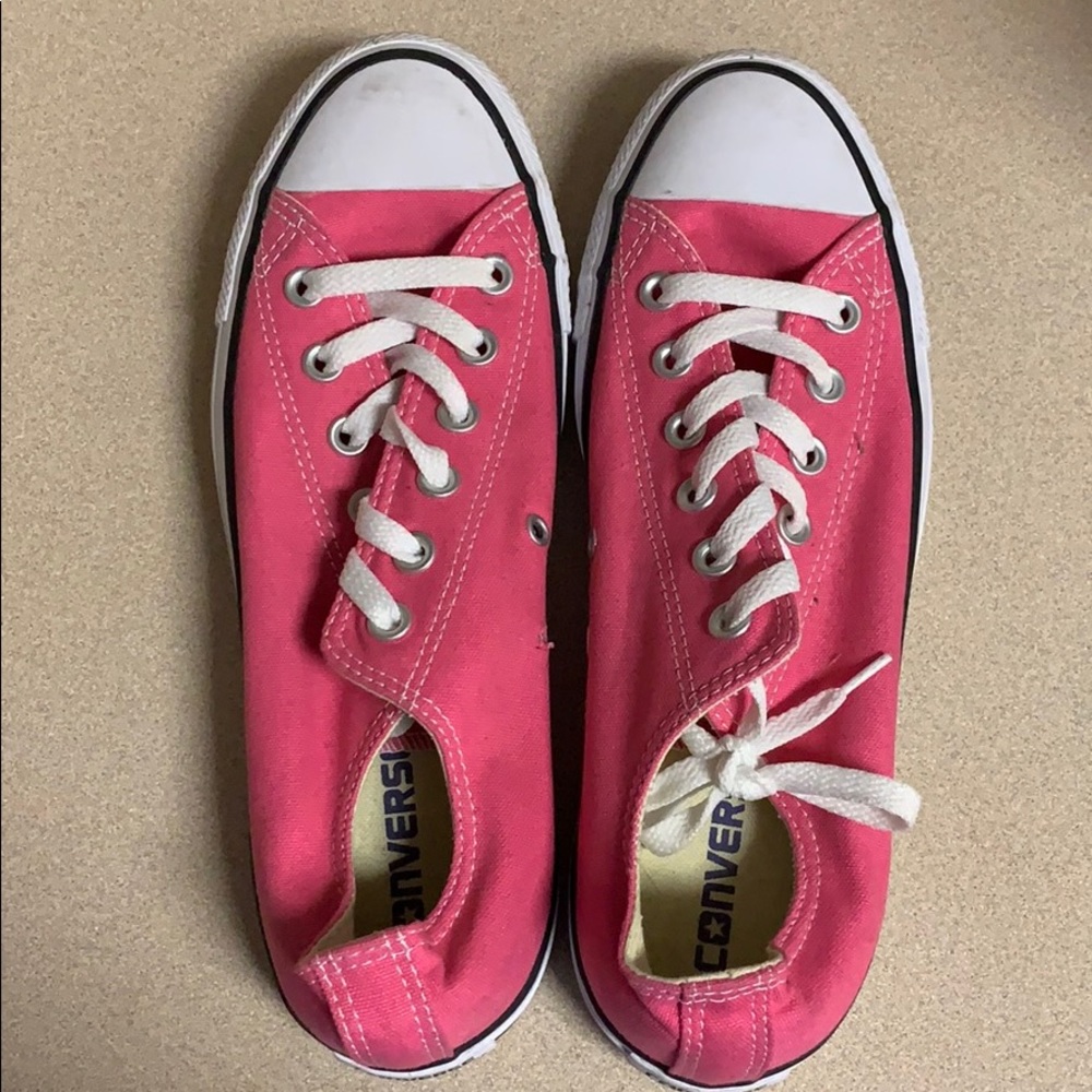 Pink converse